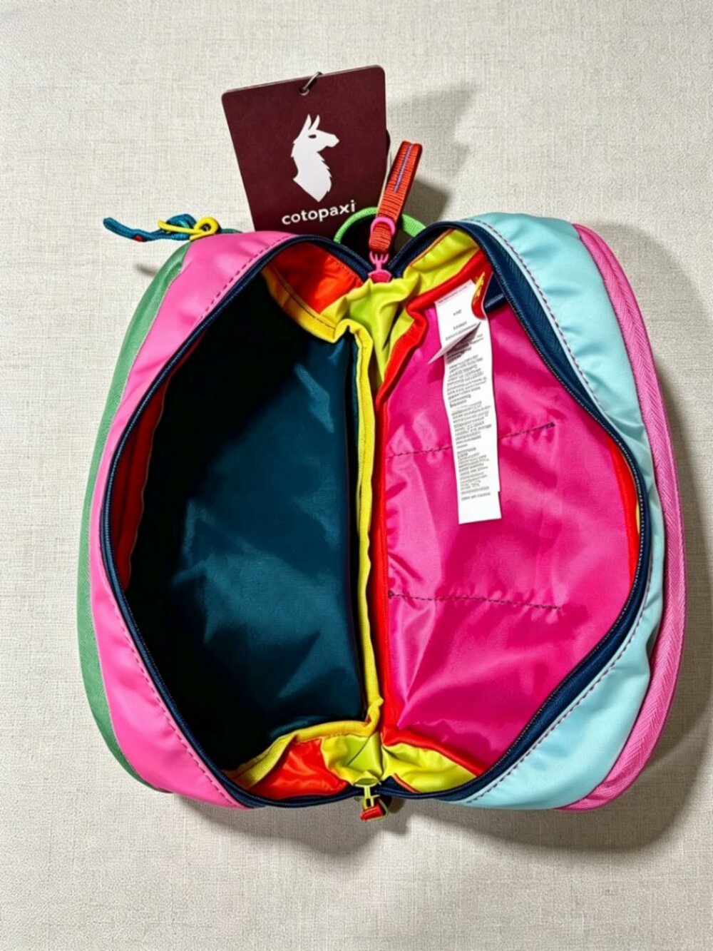 Cotopaxi Del Día Multicolor Pouch Bag Travel Essentials Organizer - Picture 3 of 3